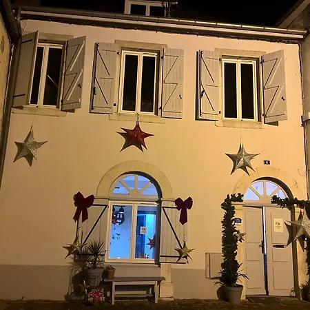 Villa Maison Renovee, 4 Chambres, Commerces A Pied, Exterieur Monein