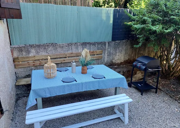 Grande Maison Renovee, 4 Chambres, Commerces A Pied, Exterieur, 8 Personnes *