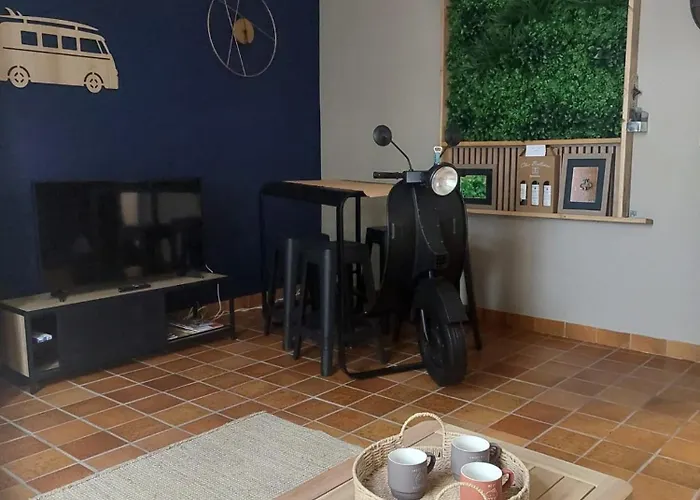 Grande Maison Renovee, 4 Chambres, Commerces A Pied, Exterieur, 8 Personnes Villa *